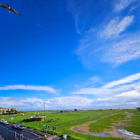 Seaview 2 Bedroom Apartment Littlehampton Eksteriør bilde